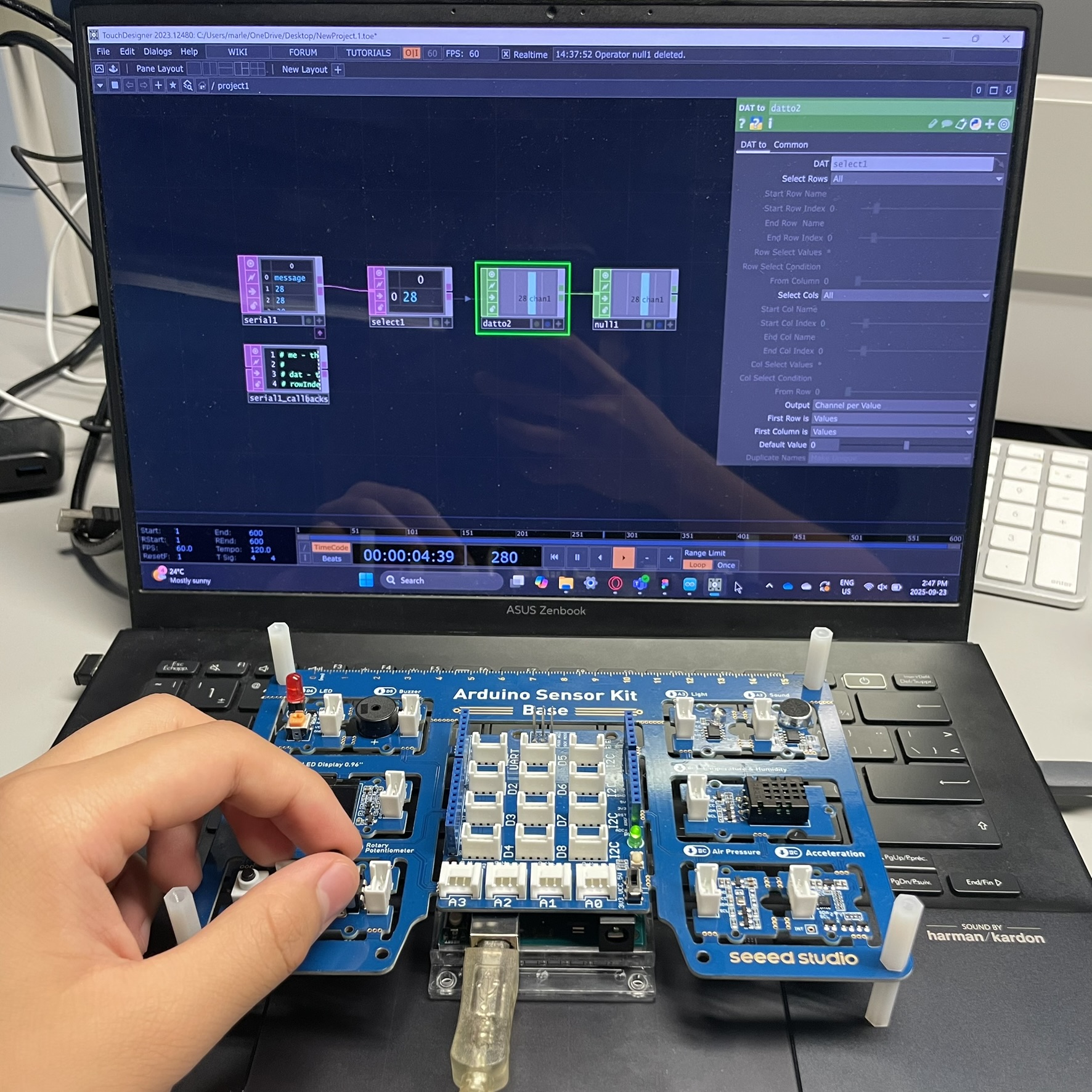 This is one of the steps into creating the circle from the start, this was us learning how to use Touch Designer and learning some of the basics and functions that it has and what is could do. Here I played with the dial a little to see the numbers change, the same data from the previous activity, just being shown/used in Touch Designer.